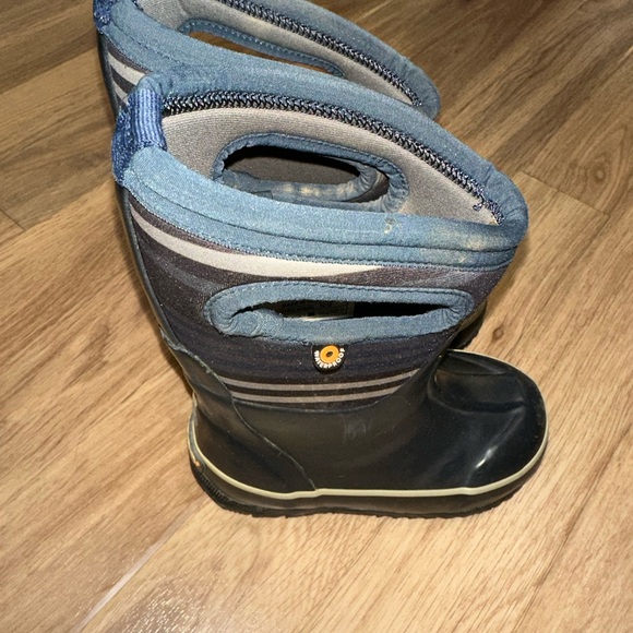 Bogs Navy Blue Striped Boots - Picture 2 of 6